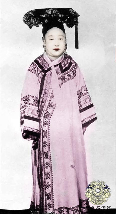 四不像正版與正版四不像，探究現(xiàn)代版權(quán)現(xiàn)象的多元視角，現(xiàn)代版權(quán)現(xiàn)象的多元視角探究，四不像正版與正版四不像