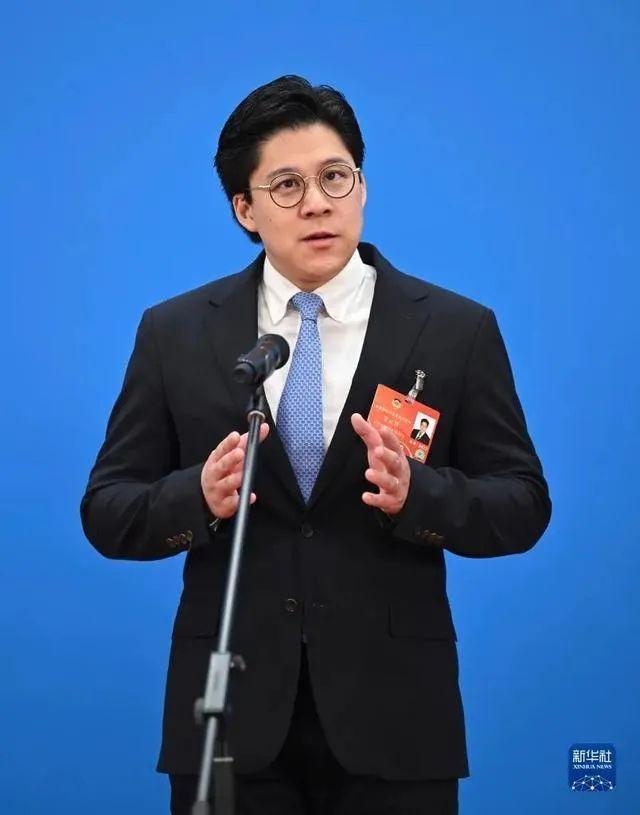 香港資料正版大全2025，專(zhuān)注于智能生態(tài)發(fā)展的前沿探索，香港資料正版大全2025，智能生態(tài)前沿探索的專(zhuān)注焦點(diǎn)