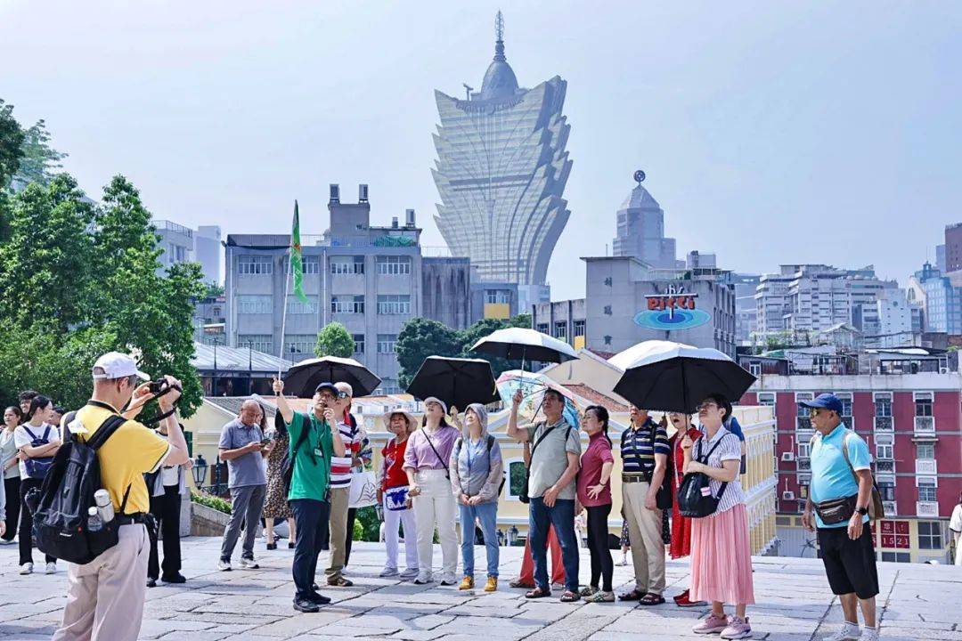 澳門最精準(zhǔn)免費資料大全旅游團——探索澳門魅力的絕佳選擇，澳門旅游團，探索澳門魅力的精準(zhǔn)免費資料大全